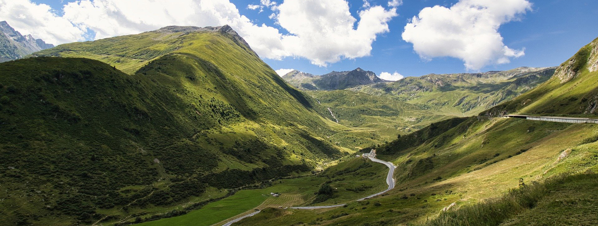 Imagen: Vale com montanhas